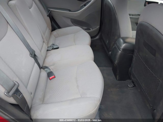 5NPDH4AE8GH760525 Hyundai ELANTRA SE