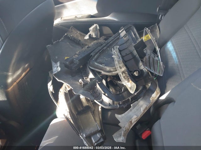 5XYPG4A33HG255838 KIA Sorento 2.4l Lx