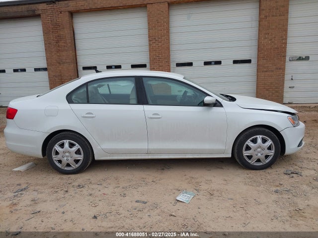 3VWD17AJ5EM417422 Volkswagen Jetta 1.8t Se