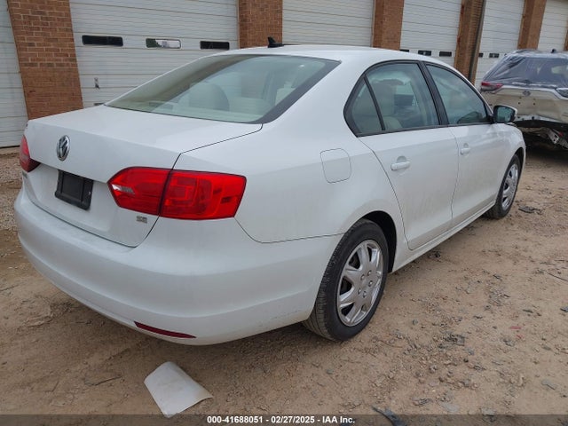 3VWD17AJ5EM417422 Volkswagen Jetta 1.8t Se