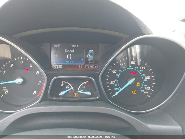 1FMCU0GX4GUC61604 Ford ESCAPE SE