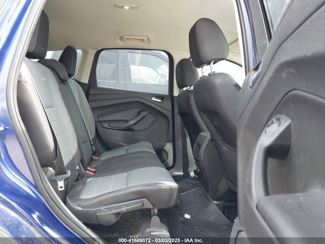 1FMCU0GX4GUC61604 Ford ESCAPE SE