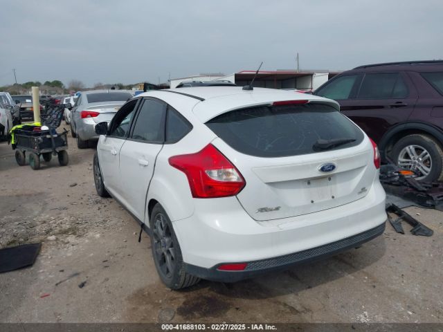 1FADP3K22EL253684 Ford FOCUS SE