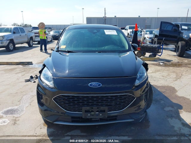 1FMCU0G61LUB77189 Ford ESCAPE SE