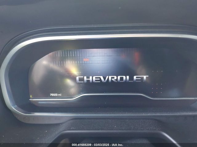 1GNSKFKD8NR273204 Chevrolet Suburban 4wd Premier