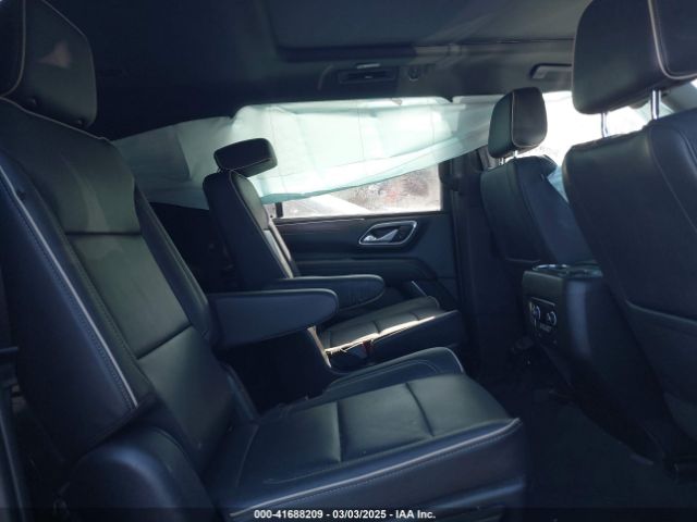 1GNSKFKD8NR273204 Chevrolet Suburban 4wd Premier