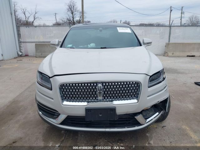 2LMPJ8LP3KBL17646 Lincoln Nautilus Reserve
