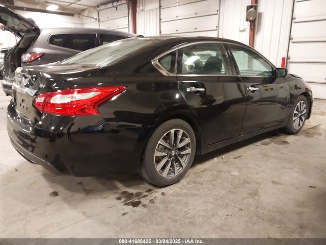 1N4AL3AP2HC159885 Nissan Altima 2.5 Sv