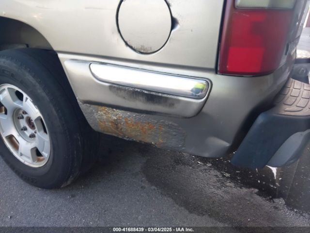 2001 GMC YUKON XL 1500 1GKFK16T11J219092 Photo 5