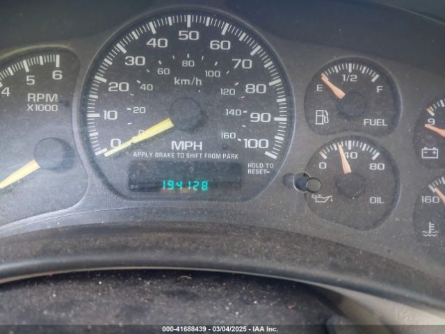 2001 GMC YUKON XL 1500 1GKFK16T11J219092 Photo 6