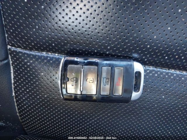 KNALN4D79F5170489 KIA Cadenza Premium