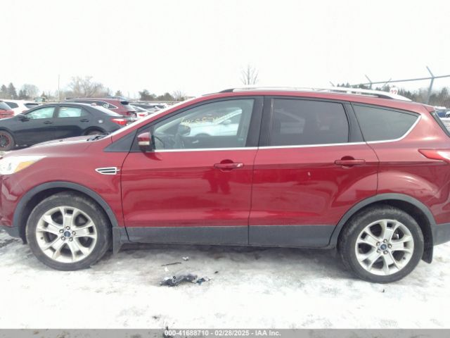 1FMCU9J94GUC04673 Ford Escape Titanium