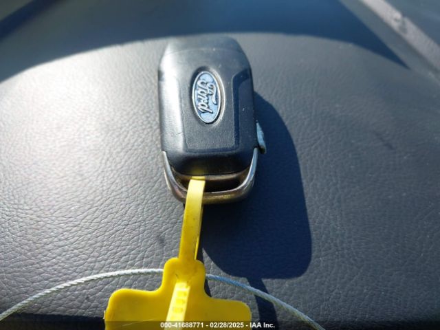 1FA6P0HD2F5105136 Ford FUSION SE