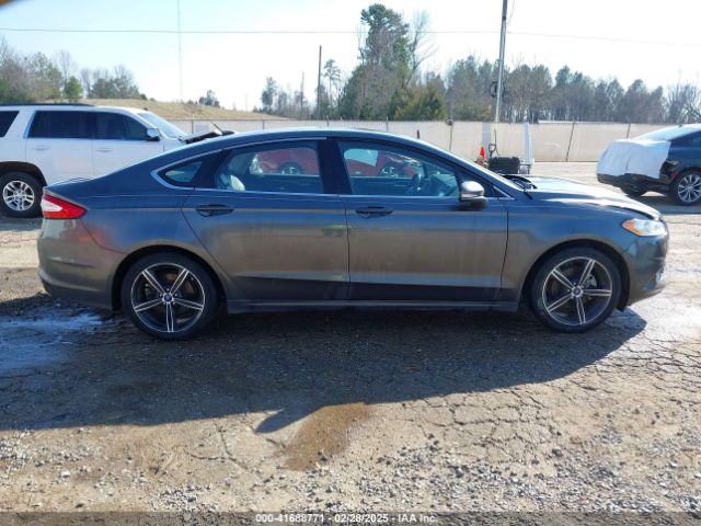 1FA6P0HD2F5105136 Ford FUSION SE