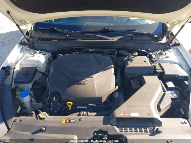 KNALB4J10K5164647 KIA Cadenza Premium