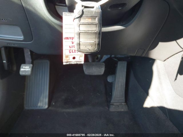 KNALB4J10K5164647 KIA Cadenza Premium