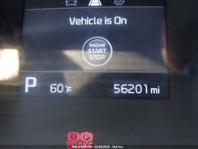 KNALB4J10K5164647 KIA Cadenza Premium