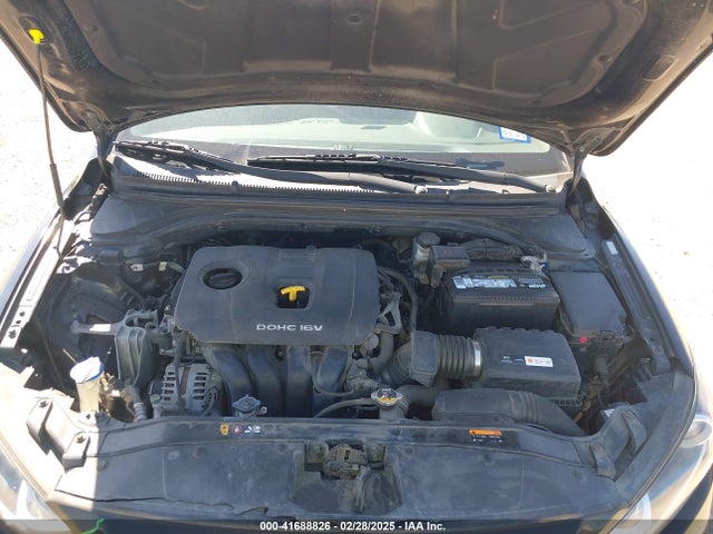 KMHD84LF1HU103008 Hyundai ELANTRA SE