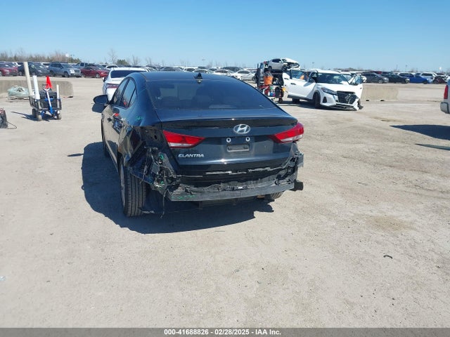KMHD84LF1HU103008 Hyundai ELANTRA SE