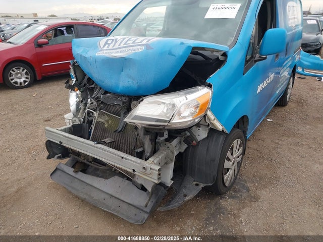 3N6CM0KN8KK696187 Nissan NV200 SV