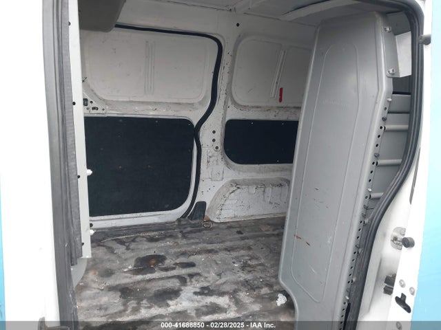 3N6CM0KN8KK696187 Nissan NV200 SV