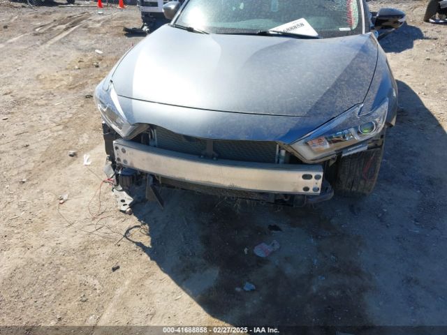 1N4AA6AP4JC388887 Nissan Maxima 3.5 Platinum