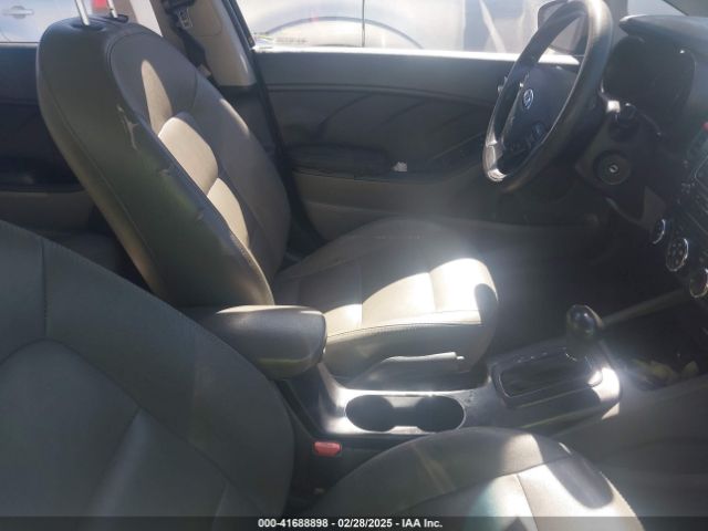 KNAFK4A67F5361121 KIA FORTE LX