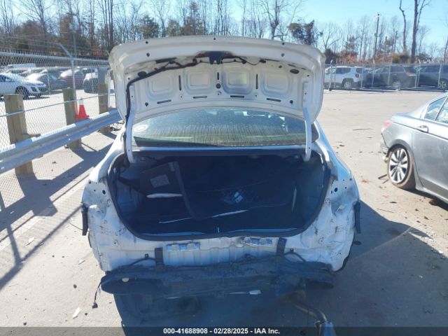 3KPF34AD0LE158585 KIA Forte Gt-line