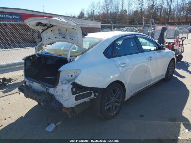 3KPF34AD0LE158585 KIA Forte Gt-line