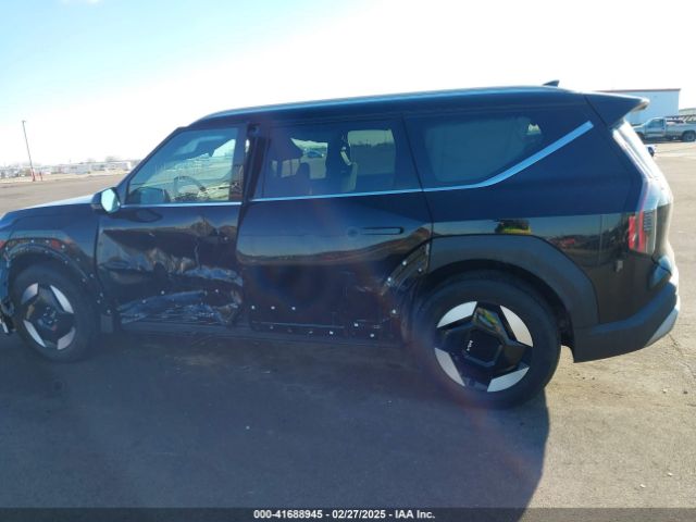 KNDAFFS58R6022482 KIA Ev9 Wind
