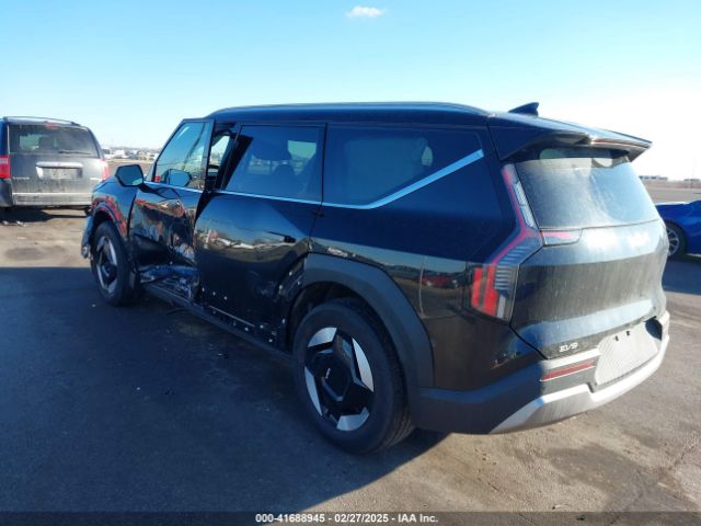 KNDAFFS58R6022482 KIA Ev9 Wind