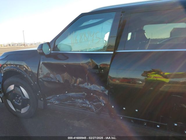 KNDAFFS58R6022482 KIA Ev9 Wind