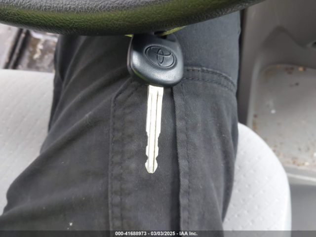 5TDKZ3DC1LS068541 Toyota SIENNA LE