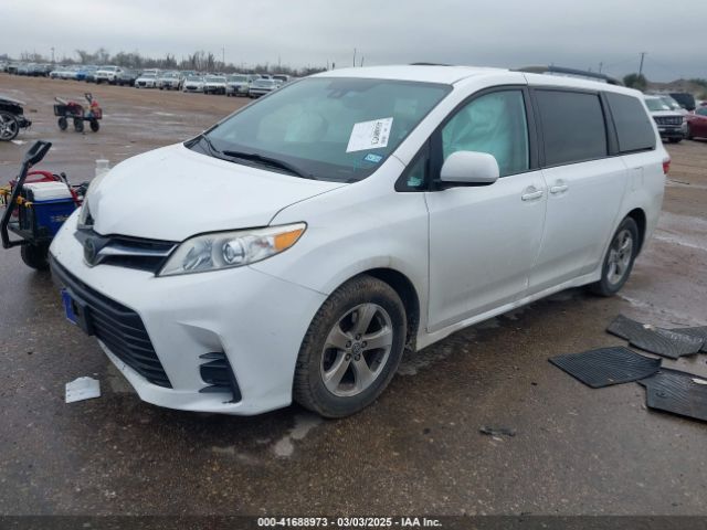 5TDKZ3DC1LS068541 Toyota SIENNA LE