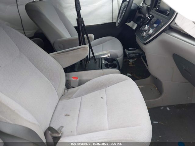 5TDKZ3DC1LS068541 Toyota SIENNA LE