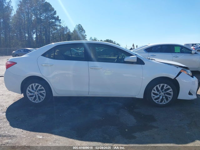 Toyota COROLLA LE 2017 5YFBURHE4HP580792 Image 13