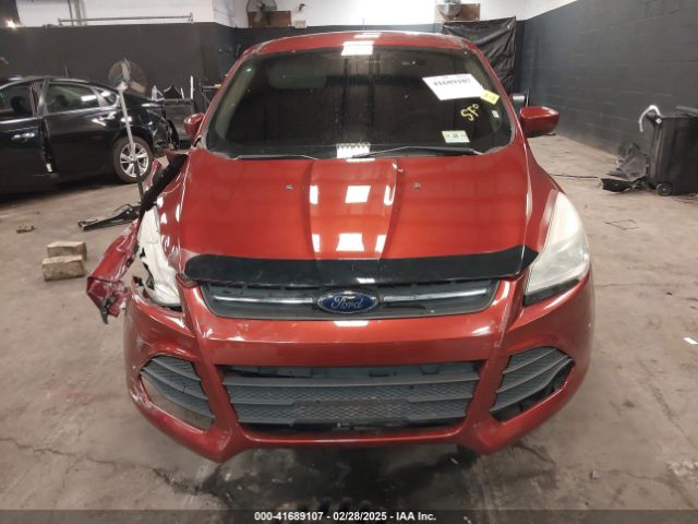 1FMCU9GX8EUB04546 Ford ESCAPE SE