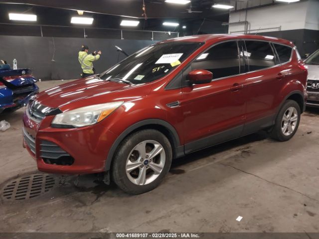1FMCU9GX8EUB04546 Ford ESCAPE SE