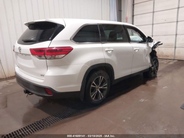 2019 TOYOTA HIGHLANDER 5TDBZRFH6KS924409 Photo 3