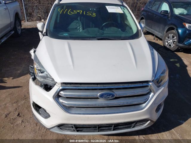 1FMCU9GD6HUB41900 Ford ESCAPE SE