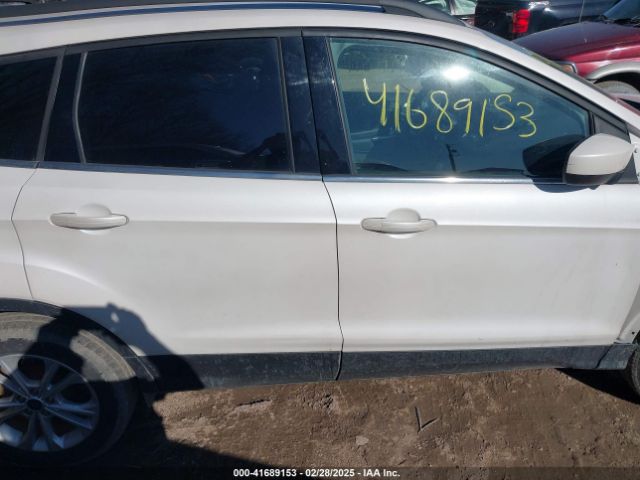 1FMCU9GD6HUB41900 Ford ESCAPE SE