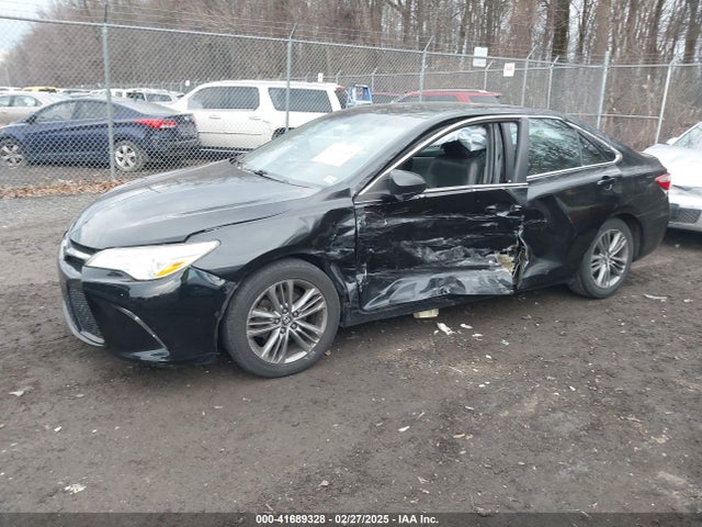 4T1BF1FK3HU395135 Toyota CAMRY SE