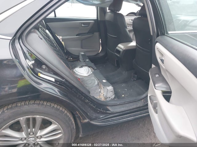 4T1BF1FK3HU395135 Toyota CAMRY SE