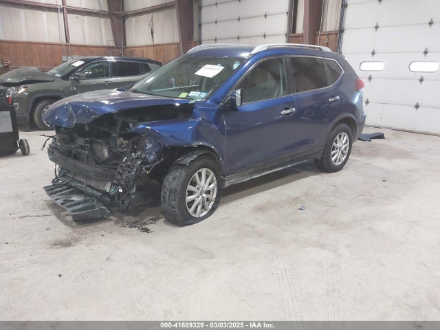 5N1AT2MVXJC715179 Nissan ROGUE SV