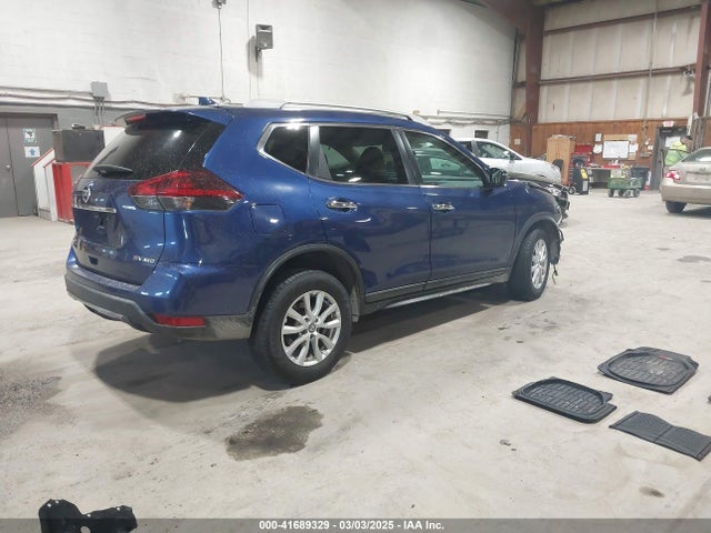 5N1AT2MVXJC715179 Nissan ROGUE SV