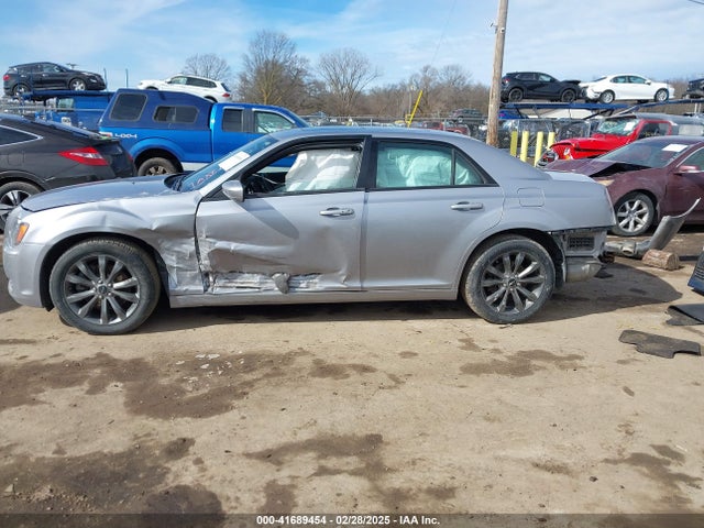 Chrysler 300 300s 2014 2C3CCAGG7EH255782 Image 14