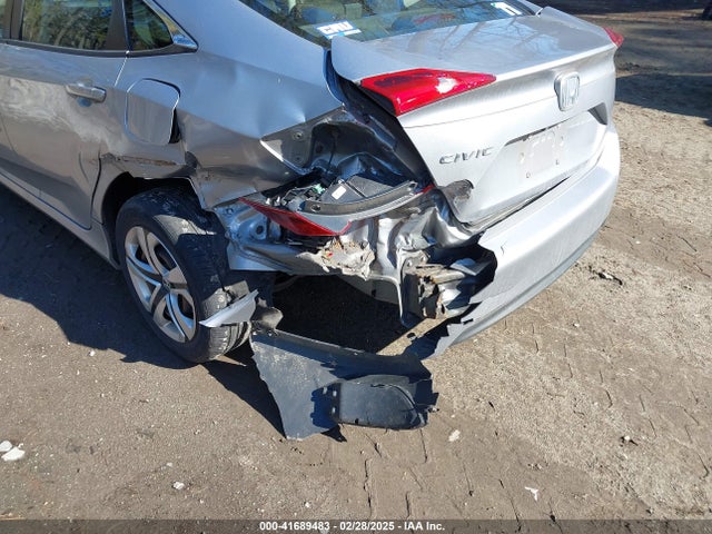 19XFC2F58HE215189 Honda Civic Lx