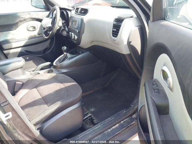 KIA Soul 2016 KNDJN2A24G7300188 Image 5