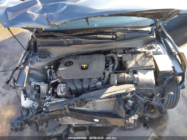 3KPF24AD8PE679854 KIA Forte Lxs