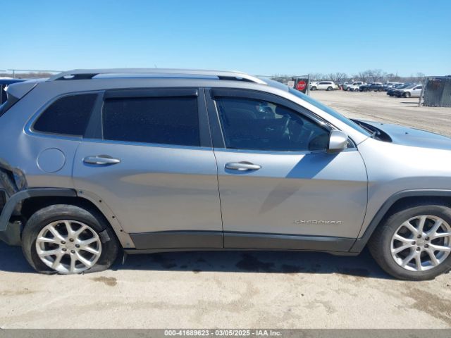 1C4PJLCB1GW217638 Jeep Cherokee Latitude